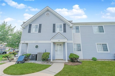 525 Correll Ave unit 17, Staten Island, NY 10309 - photo 2