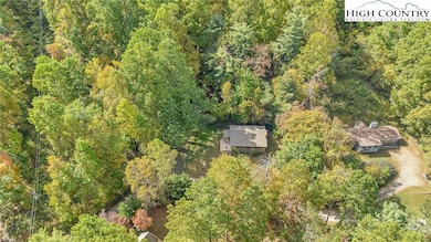 411 Misty Jump Ln, Millers Creek, NC 28651 - photo 6