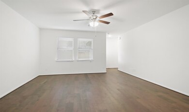 18512 Burch Creek Ln, Magnolia, TX 77355 - photo 5