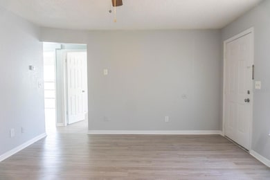 9434 Lynn Ln unit C, Seminole, FL 33777 - photo 3