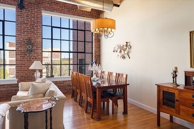 491 Dutton St unit 403, Lowell, MA 01854 - photo 4