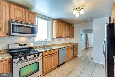 297 Lavern Ave, Halethorpe, MD 21227 - photo 7