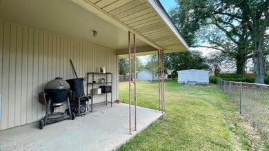 Side patio
