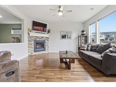 3655 NE Pioneer St, Camas, WA 98607 - photo 2