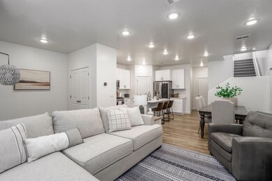 5-Living Room Reverse