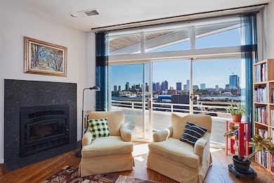 28 Constellation Wharf unit 28, Boston, MA 02129 - photo 4