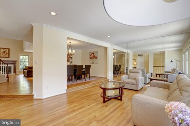 12 Bloomingdale Ct, Rockville, MD 20852 - photo 6