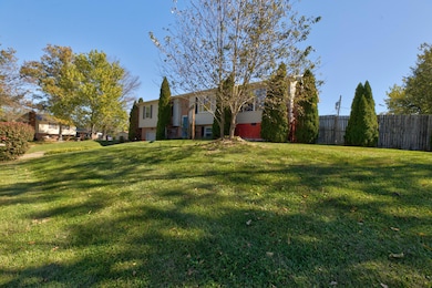 556 Lakeview Cir, Mount Sterling, KY 40353 - photo 3