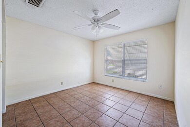 9186 W Highland Pines Blvd, Palm Beach Gardens, FL 33418 - photo 6