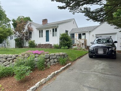 8 Tilton St, Newburyport, MA 01950 - photo 2