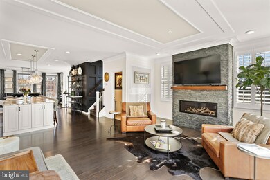 25037 Cambridge Hill Terrace, Chantilly, VA 20152 - photo 5