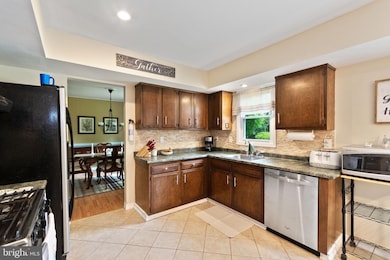 5 Appletree Ln, Sewell, NJ 08080 - photo 5