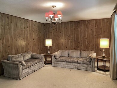 117 Crestwood Dr, Fredericksburg, TX 78624 - photo 2