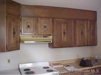 468 Mcbain Dr, Fayetteville, NC 28305 - photo 2