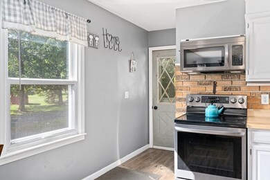 141 Dupuis Rd, Holyoke, MA 01040 - photo 6