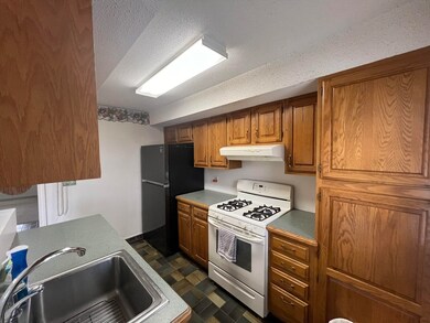 98 Mechanic St unit F, Foxboro, MA 02035 - photo 3