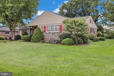 3248 Stoudts Ferry Bridge Rd, Reading, PA 19605 - photo 7