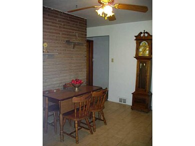 Dining Room. DINING ROOM WITH BUILT IN CHINA CABIN