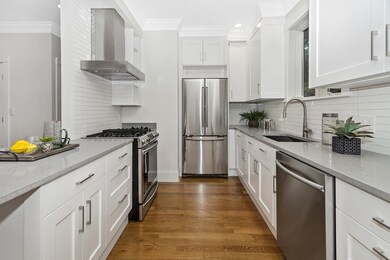 126 W Newton St unit 126, Boston, MA 02118 - photo 6