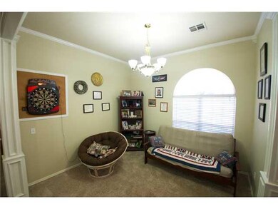 Studio/Study/Office.