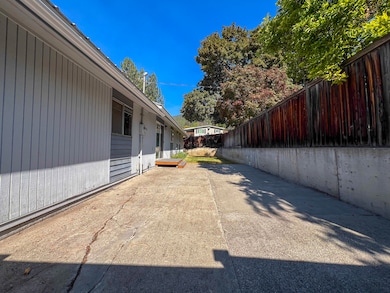 732 N Maple St, Colville, WA 99114 - photo 4