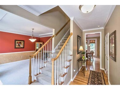 Entry/Foyer.