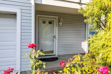 17 Bayview Ct Long Branch NJ-large-002-0