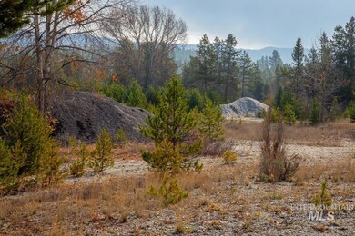 TBD Warner Dr Lot 14 Block 2, Cascade, ID 83611 - photo 5