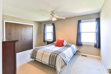 1003 Twisted Oak Ct, Algonquin, IL 60102 - photo 5