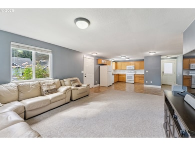 601 W 1st St, Newberg, OR 97132 - photo 7