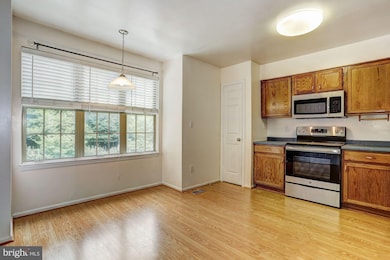 7375 Eden Brook Dr, Columbia, MD 21046 - photo 7