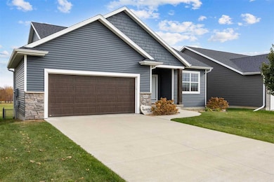 1935 Bowstring Dr, Marion, IA 52302 - photo 3