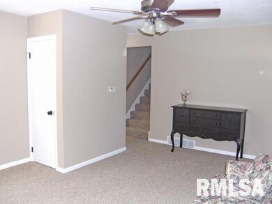 2709 Greenway Dr, Bettendorf, IA 52722 - photo 4