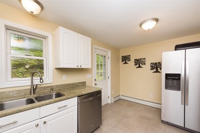 541 Berry River Rd, Barrington, NH 03825 - photo 4