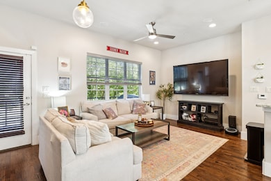 5820 Bryan Pkwy unit 10, Dallas, TX 75206 - photo 6