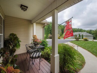 145 Baton Ln, Hendersonville, NC 28792 - photo 4