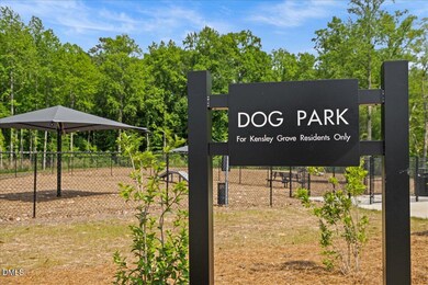 934 Kensley Grove Ln unit 60, Fuquay-Varina, NC 27526 - photo 4