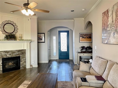Arched entry and bullnose corners!
