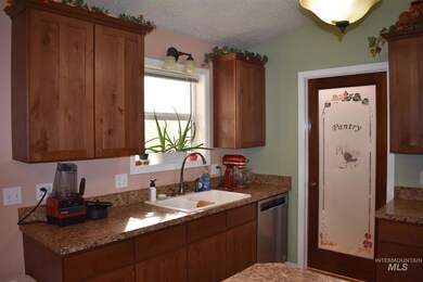 2848 Fairmont Dr, Burley, ID 83318 - photo 4