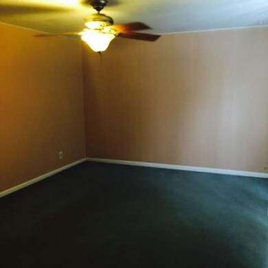 217 Granada Rd, Carpentersville, IL 60110 - photo 4