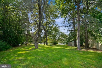 167 Fletcher Dr, Morrisville, PA 19067 - photo 5