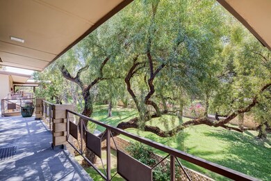 003_Balcony View
