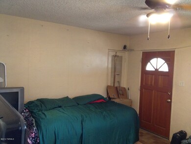 2338 E 23rd 001