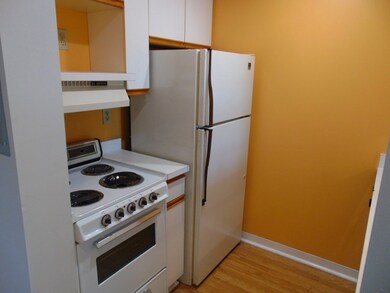 Edgewater Place Condominiums unit 821, Quincy, MA 02171 - photo 5