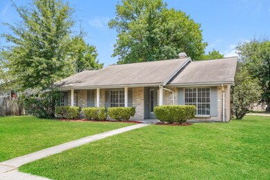 10302 Heather Hill Dr, Houston, TX 77086 - photo 2