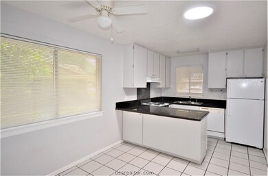 1713 Lawyer St unit B, College Station, TX 77840 - photo 6