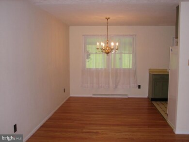1205 Cloverton Dr, Columbia, PA 17512 - photo 3