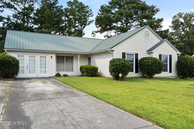 210 Pebble Ln, Jacksonville, NC 28546 - photo 2