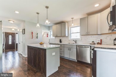 533 N Delaware St, Paulsboro, NJ 08066 - photo 6