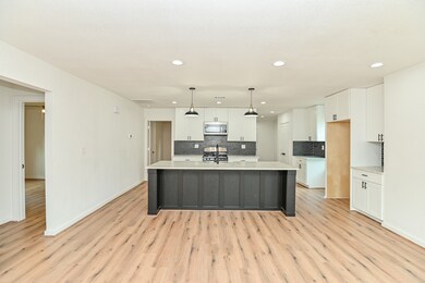 3450 Noah St, Houston, TX 77021 - photo 6